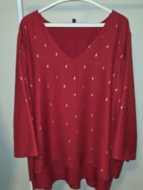Lily Morgan V‑Neck Blouse Gold Leaf Detail Plus Size 3X